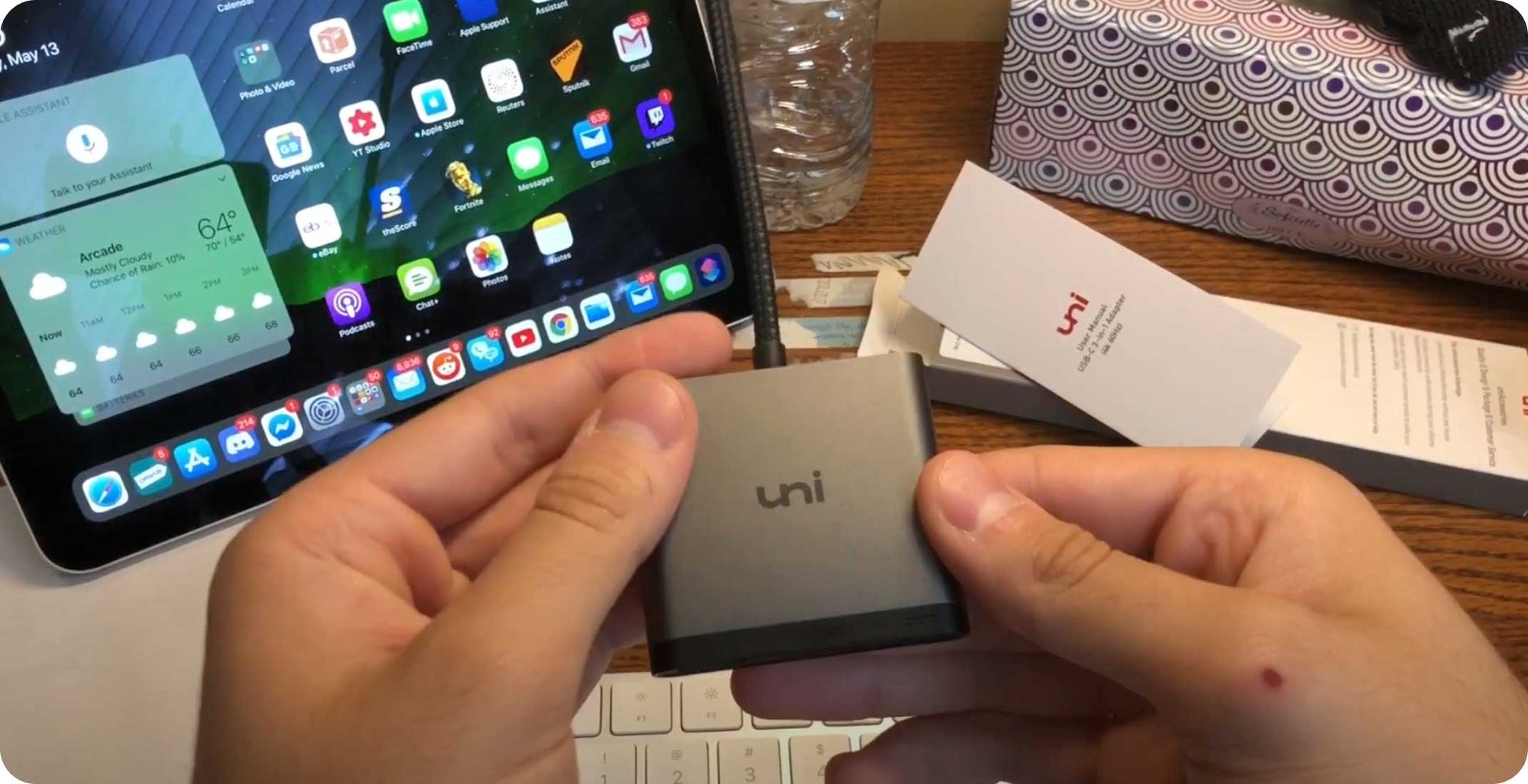 Uni 3-in-1 USB C Hub on iPad Pro!